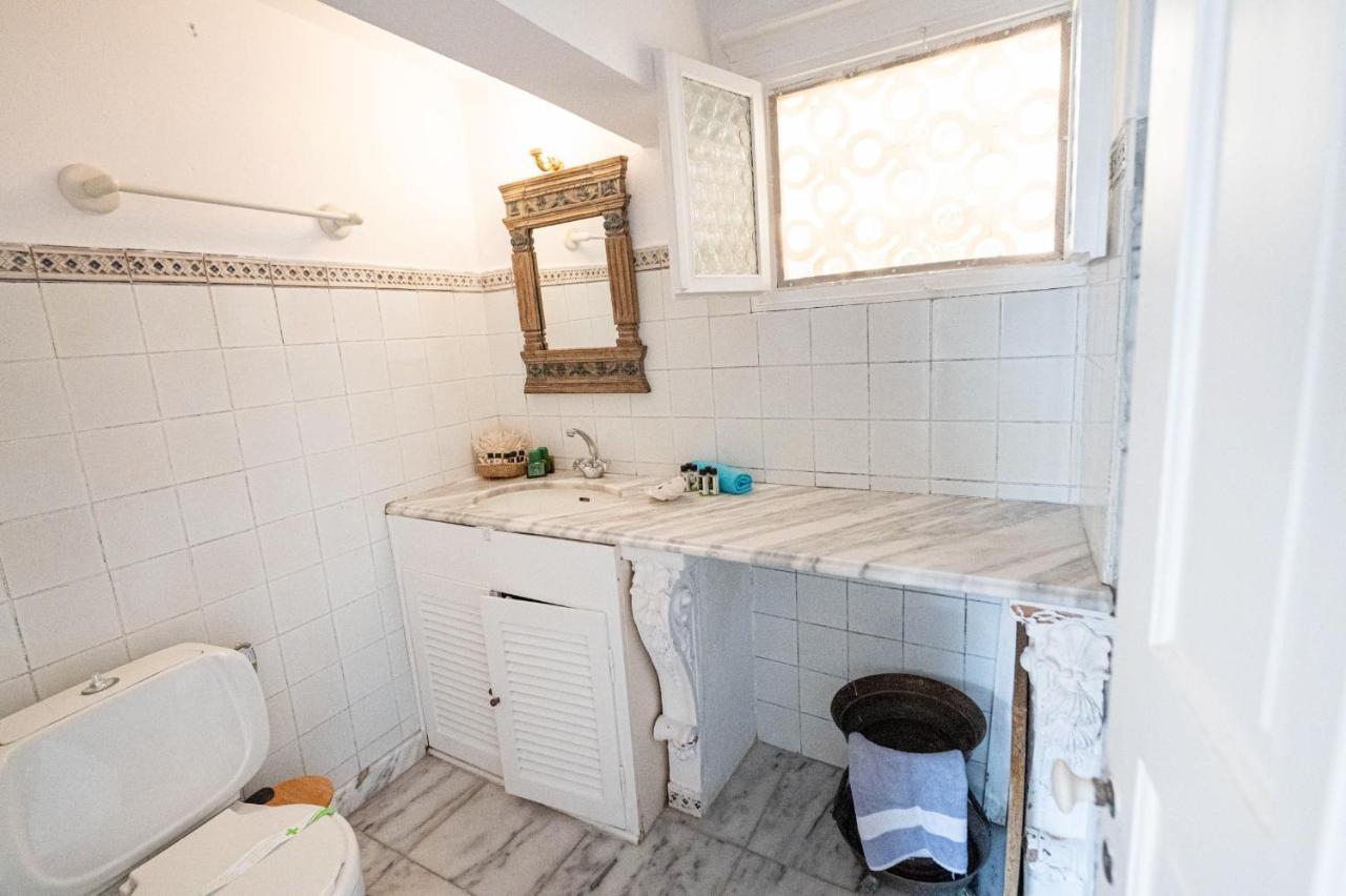 Traditional House Under The Clock Tower With Sweet View Poros Town Eksteriør bilde