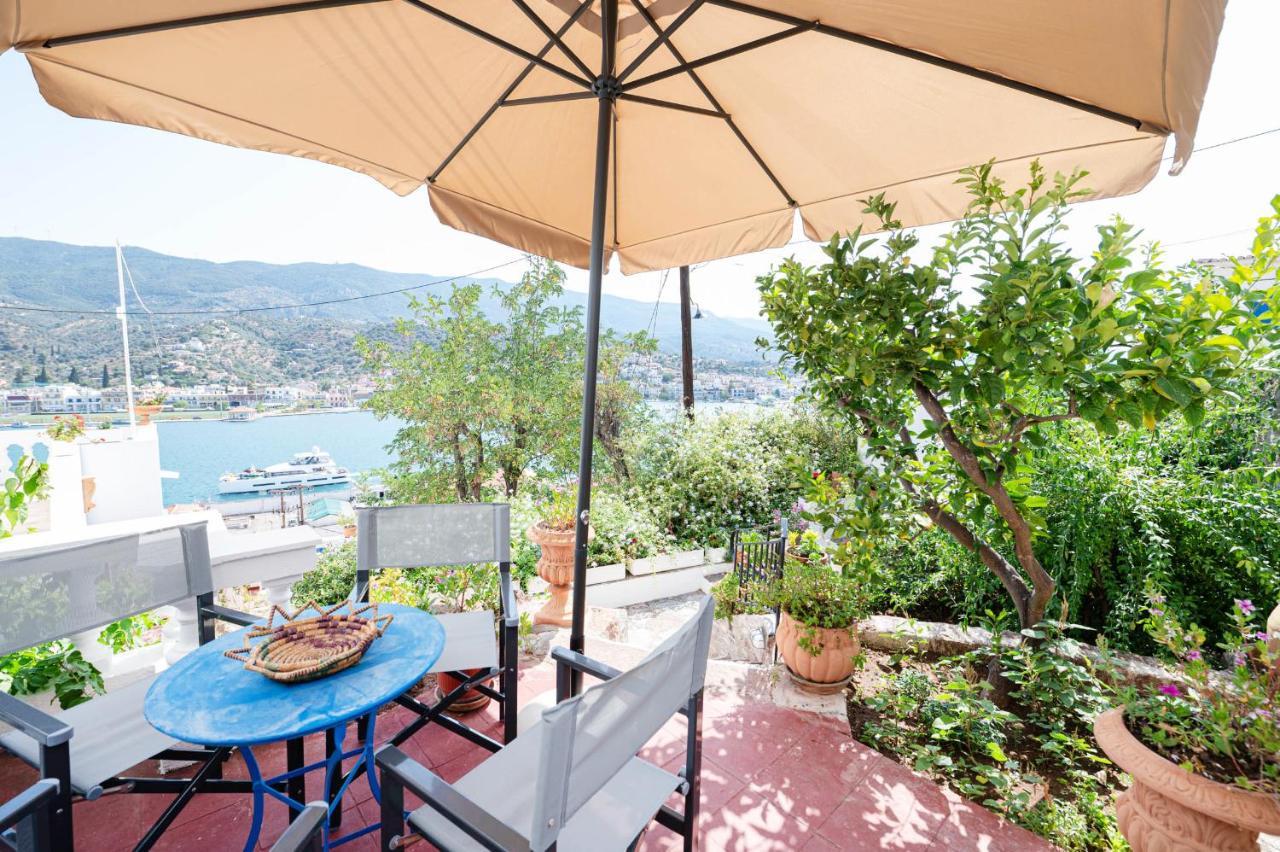 Traditional House Under The Clock Tower With Sweet View Poros Town Eksteriør bilde