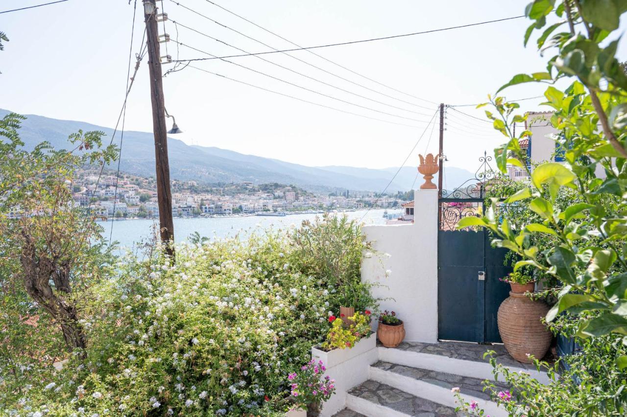 Traditional House Under The Clock Tower With Sweet View Poros Town Eksteriør bilde
